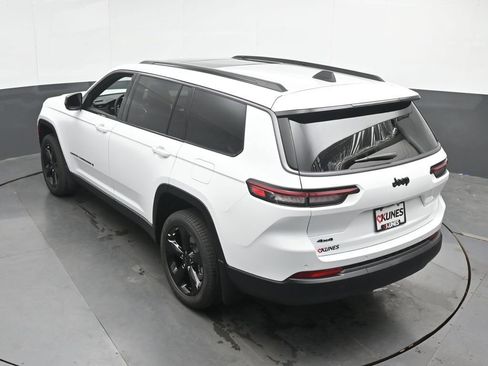 New 2026 Jeep Grand Cherokee L Limited AWD/4WD image 38
