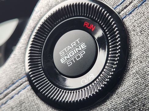 New 2026 Jeep Compass Latitude image 17