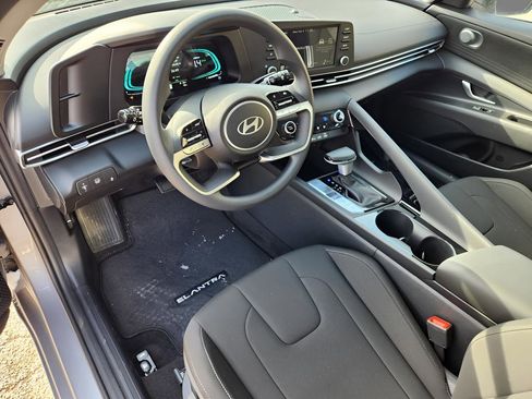 New 2026 Hyundai Elantra Blue image 14