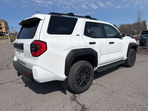 New 2026 Toyota 4Runner SR5 image 2