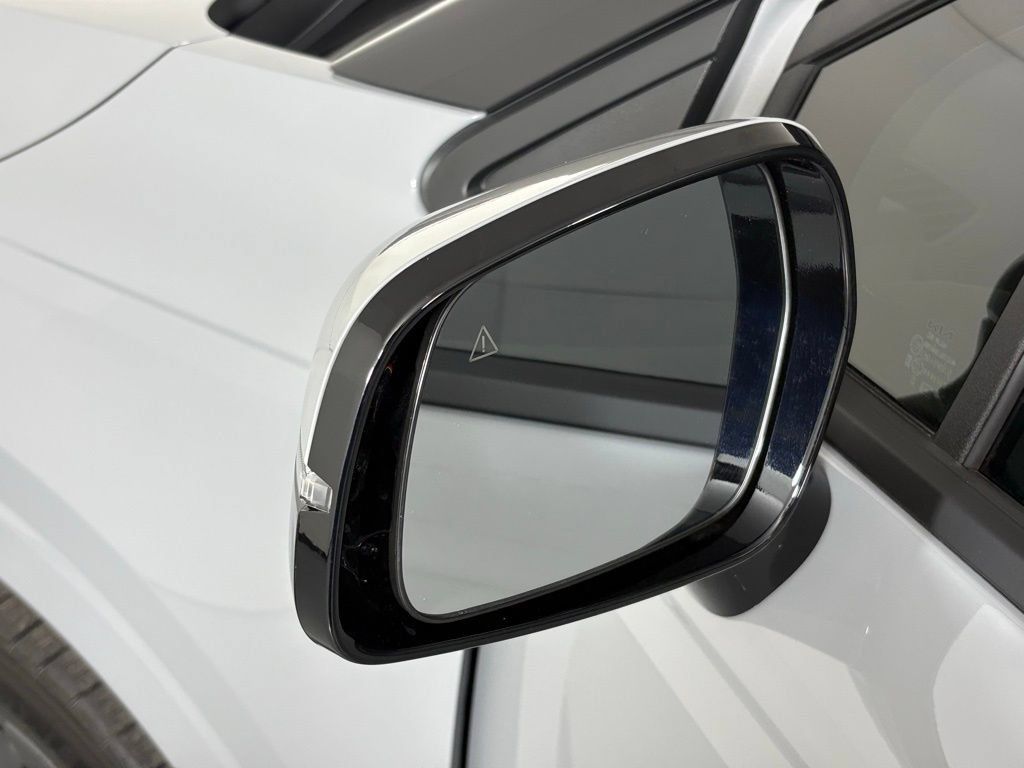 New 2026 Kia Carnival EX FWD image 13