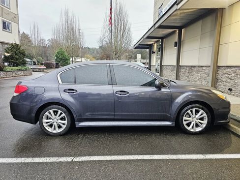 Used 2013 Subaru Legacy 2.5i Premium w/ All-Weather Pkg + Moonroof image 6