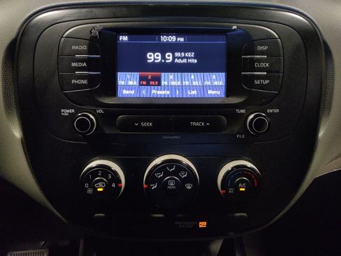 Used 2019 Kia Soul FWD image 25