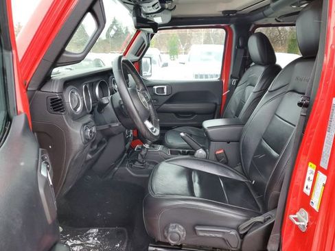 Used 2018 Jeep Wrangler Unlimited Sahara image 12