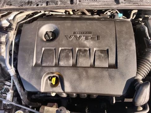 Used 2017 Toyota Corolla L image 10