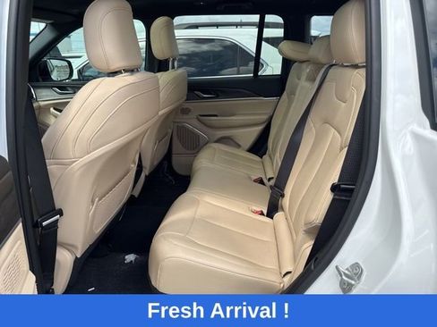 Used 2024 Jeep Grand Cherokee Limited 4xe image 3