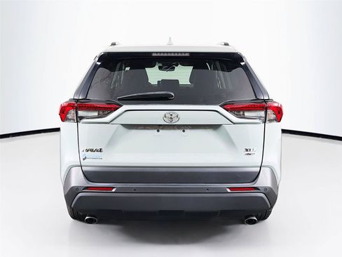 Used 2023 Toyota RAV4 XLE Premium AWD/4WD image 10