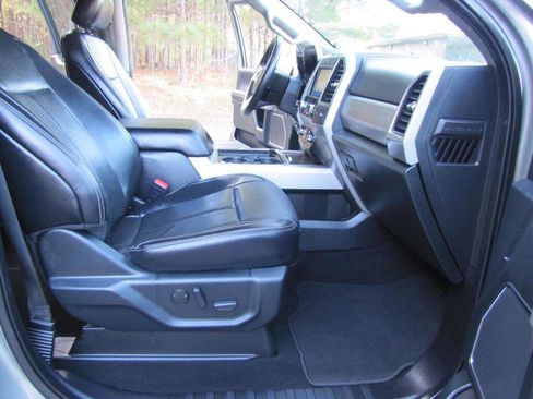 Used 2020 Ford F250 Lariat w/ Lariat Ultimate Package image 21