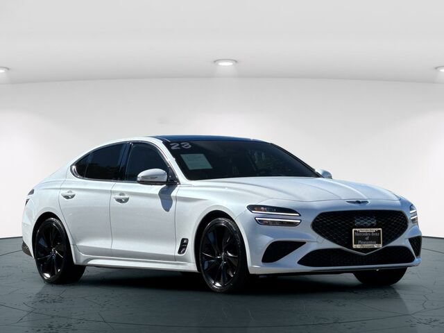 Used 2023 Genesis G70 2.0T w/ Sport Prestige Package RWD image 8