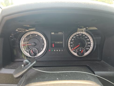 Used 2018 RAM 1500 Tradesman w/ Popular Equipment Group RWD image 10