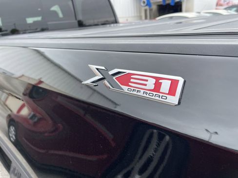 Used 2019 GMC Sierra 1500 Elevation w/ Elevation Value Package AWD/4WD image 9