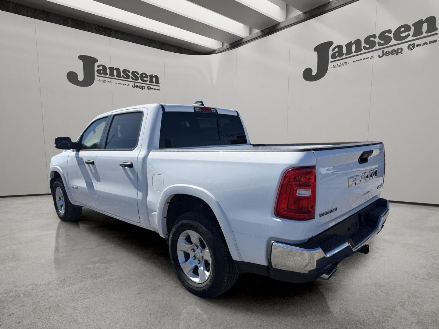 Used 2025 RAM 1500 Big Horn AWD/4WD image 2