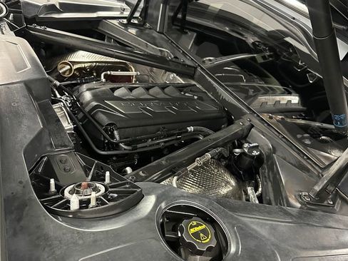 Used 2024 Chevrolet Corvette Stingray Coupe w/ Z51 Performance Package RWD image 29