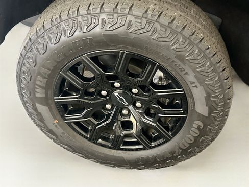 Used 2024 Chevrolet Colorado Trail Boss w/ Advanced Trailering Package AWD/4WD image 35