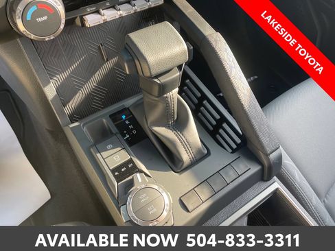 Certified 2026 Toyota Tacoma SR5 AWD/4WD image 31