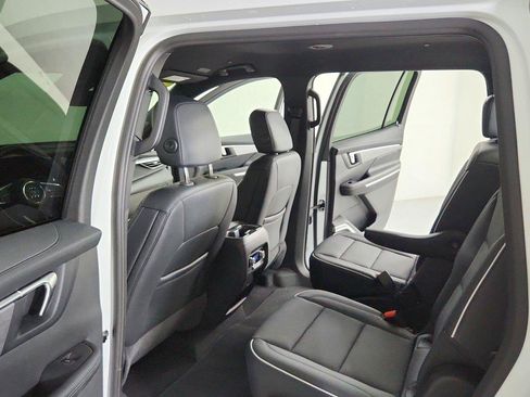 Used 2026 Buick Enclave Preferred AWD/4WD image 24