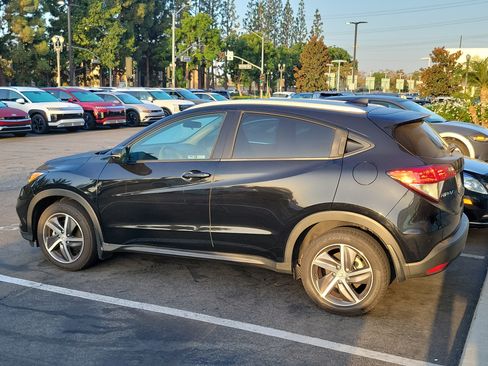 Used 2022 Honda HR-V EX image 3