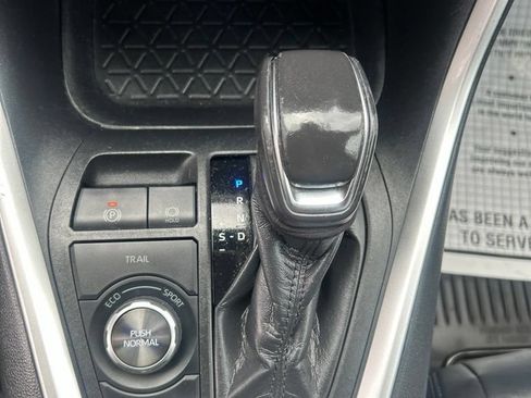 Used 2019 Toyota RAV4 XSE AWD/4WD image 31