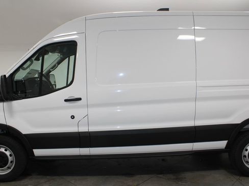 New 2026 Ford Transit 250 148 Medium Roof w/ Load Area Protection Package RWD image 5