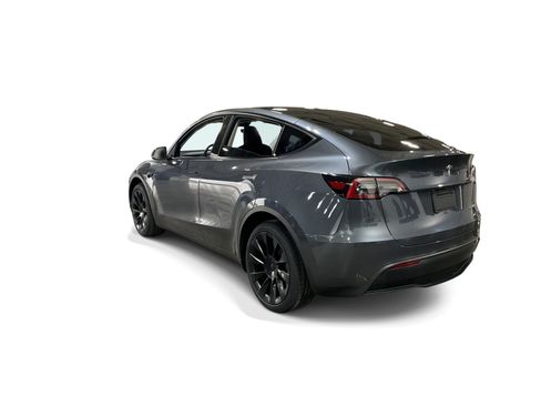 Certified 2023 Tesla Model Y Long Range AWD/4WD image 4
