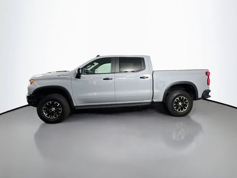 Used 2024 Chevrolet Silverado 1500 ZR2 AWD/4WD image 6