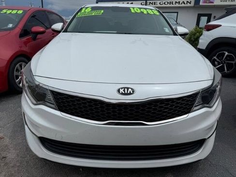 Used 2016 Kia Optima LX FWD image 2