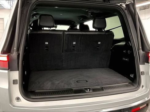 Used 2023 Jeep Wagoneer Series III w/ Preferred Equipment Group AWD/4WD image 43
