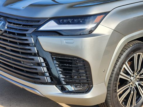 New 2026 Lexus LX 700h Luxury AWD/4WD image 5