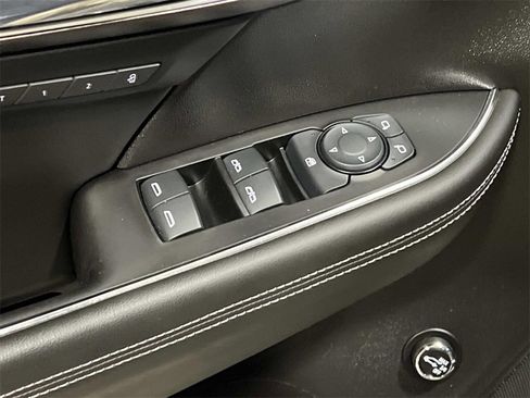 Used 2023 Buick Envision Avenir image 15