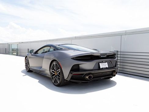 Used 2023 McLaren GT RWD image 10