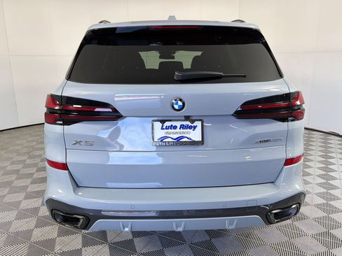 Used 2025 BMW X5 xDrive40i w/ M Sport Package AWD/4WD image 10