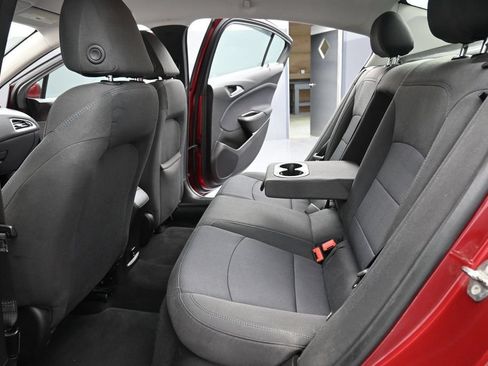 Used 2018 Chevrolet Cruze LT w/ Convenience Package FWD image 23