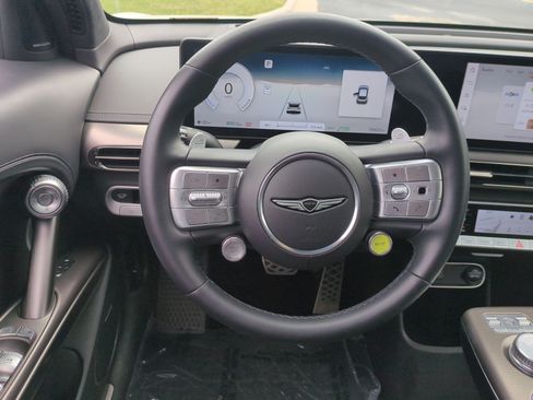 Used 2023 Genesis GV60 Performance AWD/4WD image 18