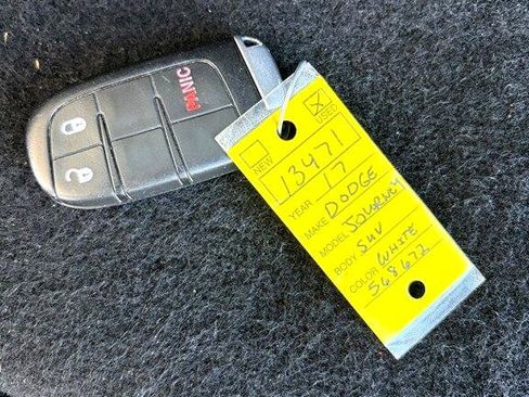 Used 2017 Dodge Journey SE w/ Flexible Seating Group image 28