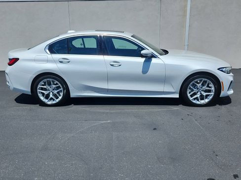 Used 2025 BMW 330i Sedan RWD image 3