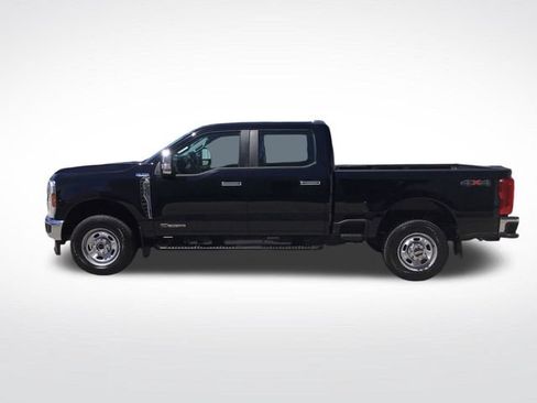 Used 2025 Ford F350 XL w/ XL Driver Assist Package AWD/4WD image 2