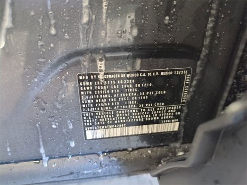 New 2026 Volkswagen Tiguan SE image 35