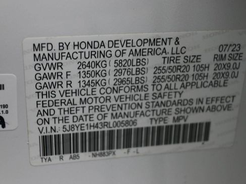 Certified 2024 Acura MDX SH-AWD w/ Technology Package image 24