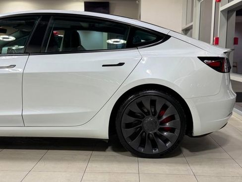Used 2022 Tesla Model 3 Performance image 9