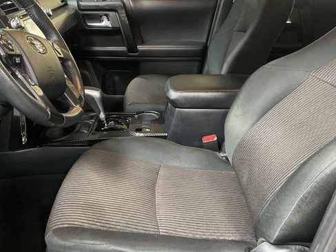 Used 2019 Toyota 4Runner TRD Off-Road image 16