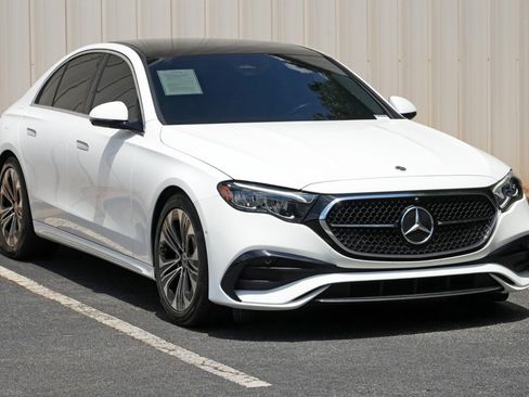 Used 2025 Mercedes-Benz E 350 Sedan w/ Winter Package image 59