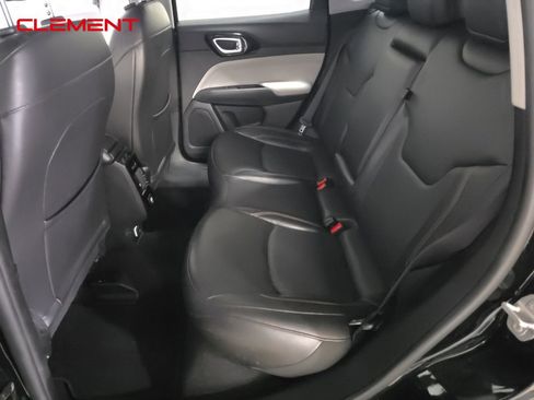 Used 2022 Jeep Compass Limited image 27