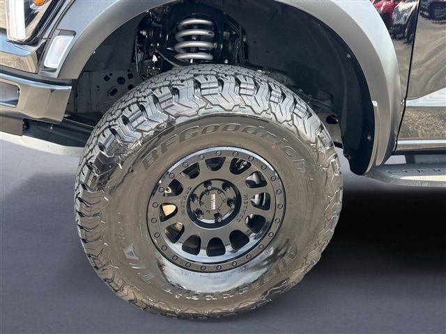 Certified 2025 Ford F150 Raptor w/ Equipment Group 803A Raptor R AWD/4WD image 10