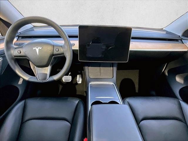 Used 2025 Tesla Model Y Performance AWD/4WD image 16