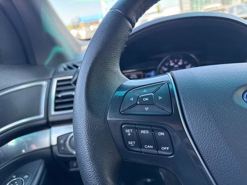 Used 2017 Ford Explorer Limited image 17