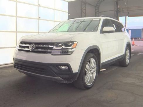 Used 2020 Volkswagen Atlas SE w/ Panoramic Sunroof Package image 3