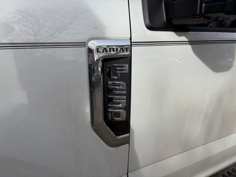 Used 2020 Ford F250 Lariat w/ Lariat Ultimate Package AWD/4WD image 8