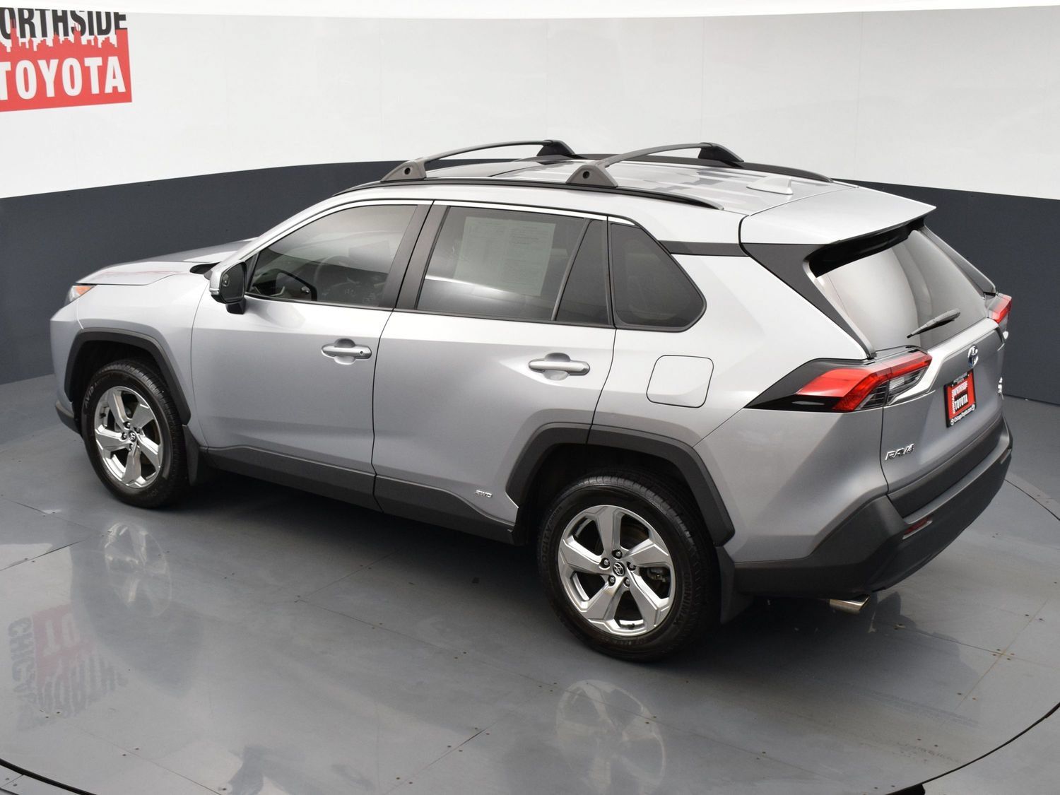 Used 2021 Toyota RAV4 XLE Premium AWD/4WD image 20