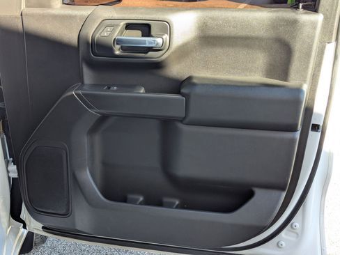 Used 2020 Chevrolet Silverado 1500 Custom w/ Custom Value Package image 27