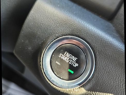 Used 2022 GMC Terrain SLT FWD image 19